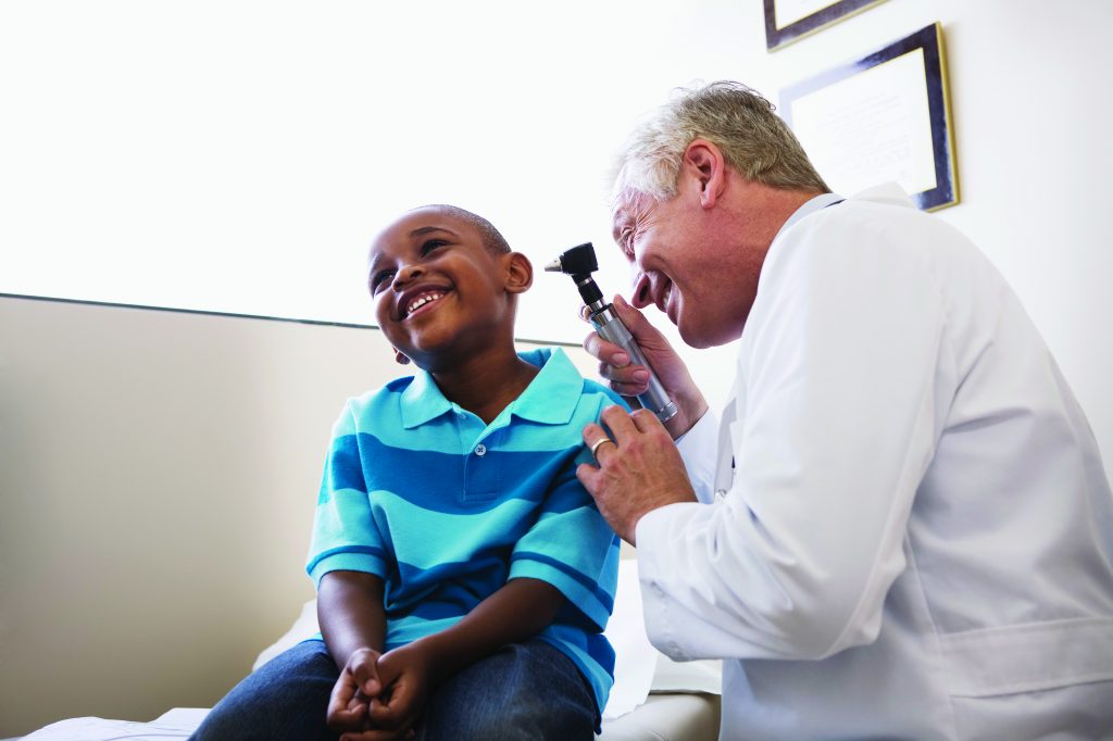 80403032_Doctor_Examing_Childs_Ear